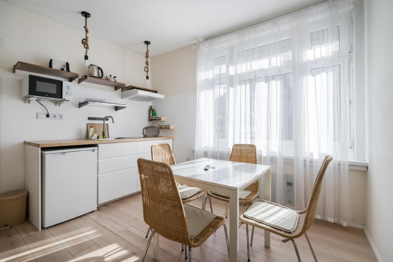 Bpr Japandi Design With A/c Apartment *