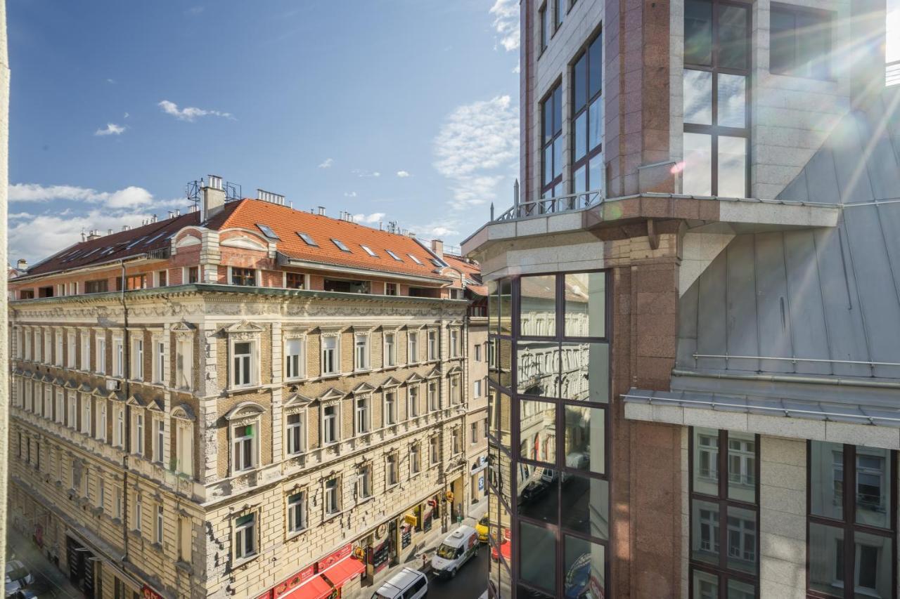 Apartment Bpr Japandi Design With A/c Budapest